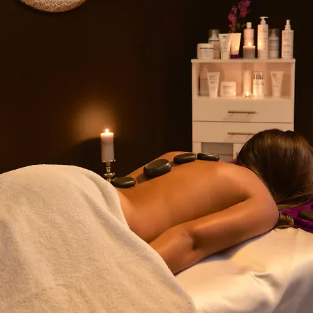 Palace Ξενοδοχείο 4*