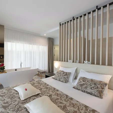 Ξενοδοχείο Palace Σολίν