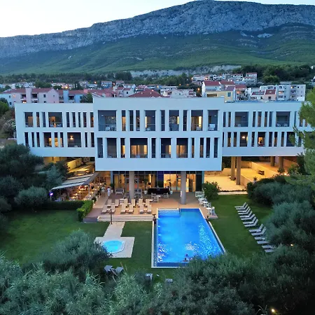 Hotel Palace 4*