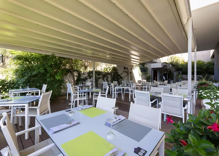 Palace 4* Solin